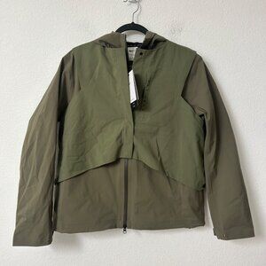 Nike Womens Storm-Fit Run Division Jacket DV1247-222 Size M Green